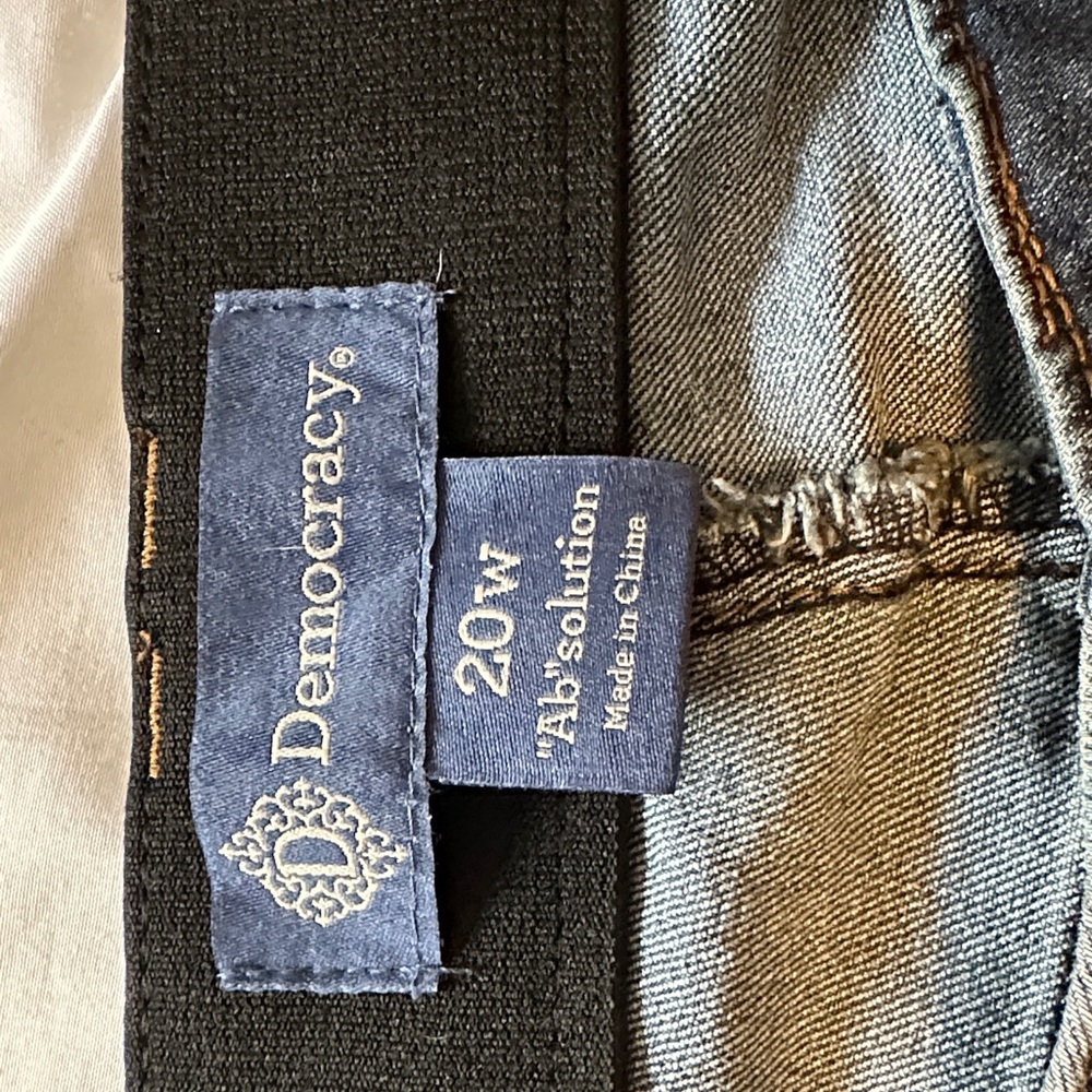 Democracy Women's Ankle Jeans in Deep Indigo